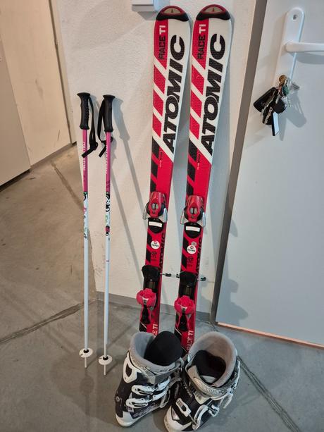 Detske lyze 120 + lyziarky + palice, atomic,120-129 cm