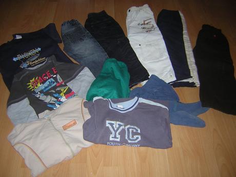 Balík vecí pre chlapca vel.104/116, 104–116