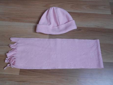 Dievčenská čiapka a šál, 