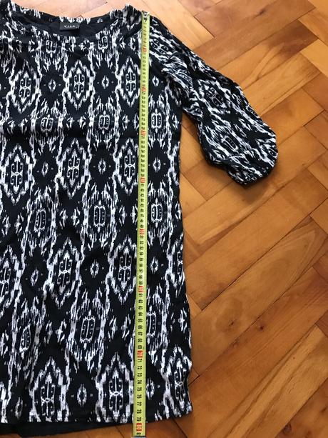 Čiernobiela tunika, s