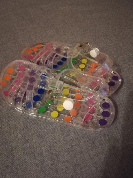 Priesvitne sandalky, 27