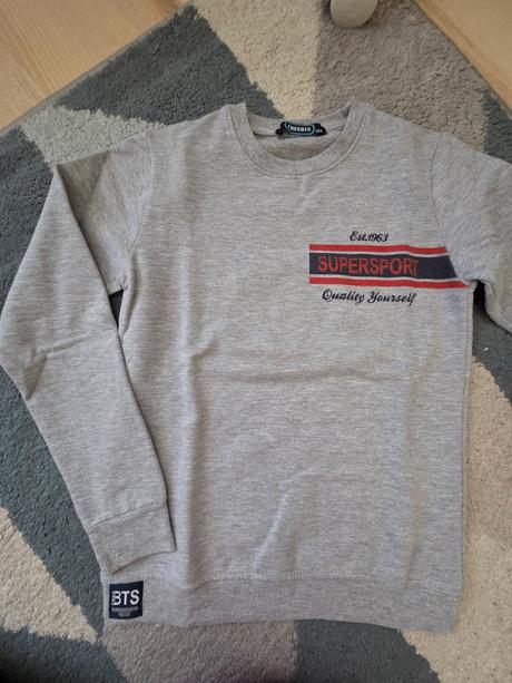 Hebká tenká mikina 134, 134