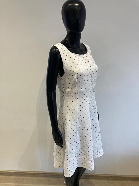 Dámske letné šaty bodkované (xl), xl