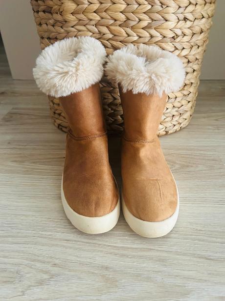 Krásne kožušinkové čižmy značky zara, zara,36