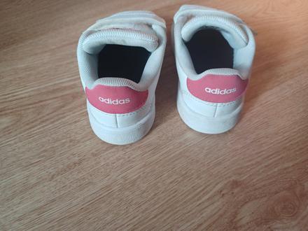 Adidas botasky, adidas,25