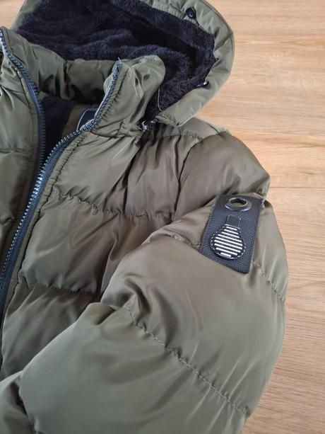 Teplá zimná bunda, 134