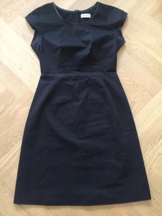 Bally, klasicke cierne saty, veľ. 36, s