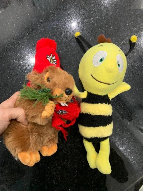 Hracie a hovoriace plysaky na baterky 9 ks,