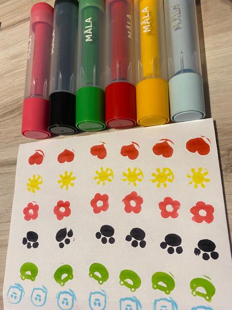 Sada  6 fixiek s pečiatkami, 