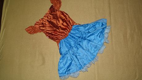 Saty pre kovbojku jessie z toy story od disney,