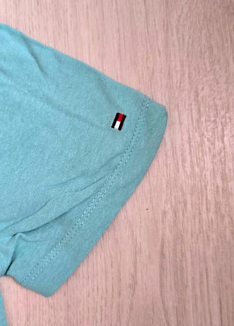 Tyrkysové tričko, tommy hilfiger,140