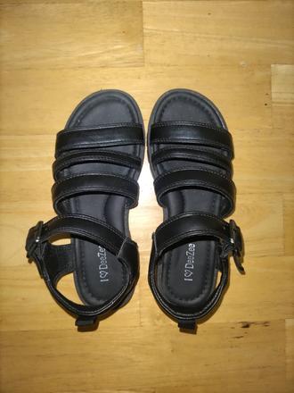 Sandále, 33