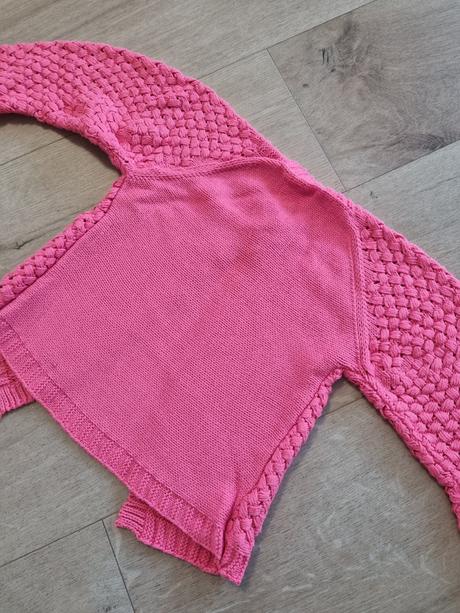 Nový, ružový svetrík, 74