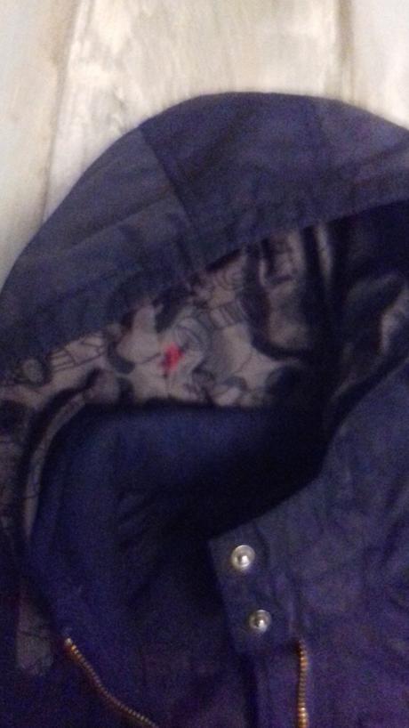 Tmavomodra bunda, h&m,122