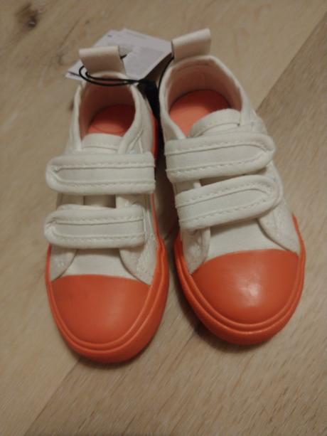 Tenisky, reserved,21