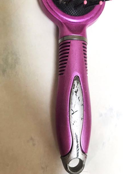 Praktická kefa do kabelky,