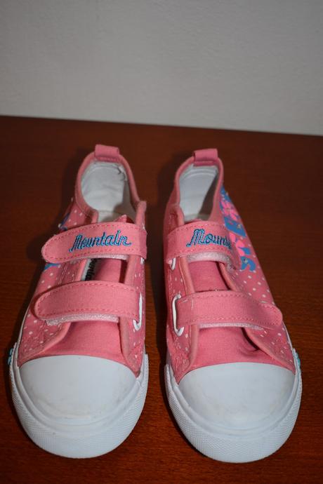 Plátené tenisky, 35