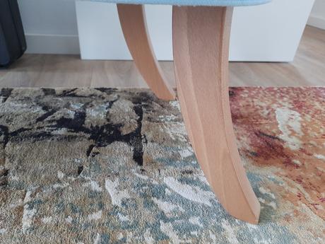 Dizajnovy gaučik somebunny,