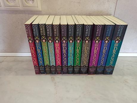 Cressida cowell - how to train your dragon 1-12, 