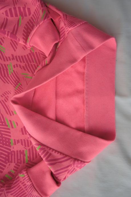 Mikina 4f top stav, 134