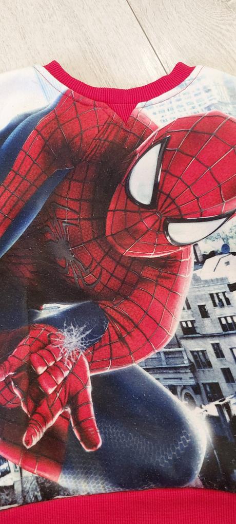 Mikinka so spidermanom, 98
