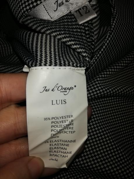 Elegantne tristvrtaky, m