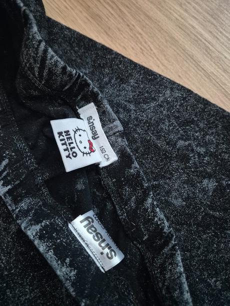 Krátke leginy, sinsay,152