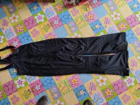 Sportove nohavice, s