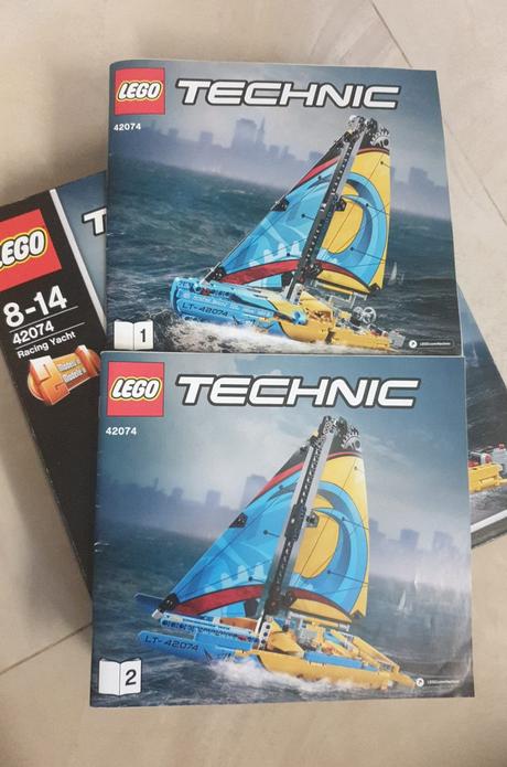 Lego technic 42074  - pretekárska jachta  top stav, 