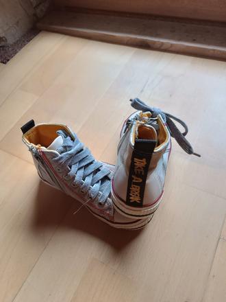 Tenisky, reserved,29