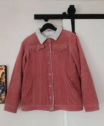 Mencestrova bunda, reserved,s