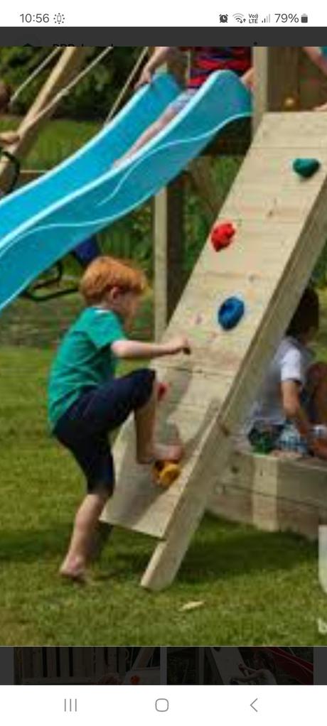 Lezecké úchyty plastové, 