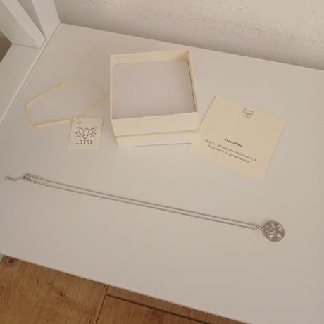 Strieborná retiazka s príveskom strom života, 