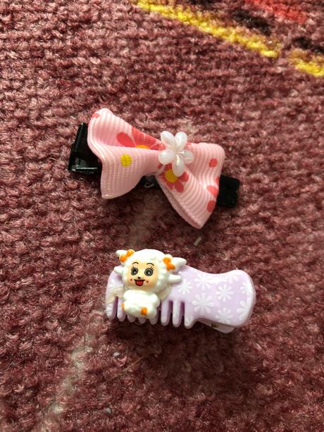 Gumky, pukačky a sponky do vlasov, kik