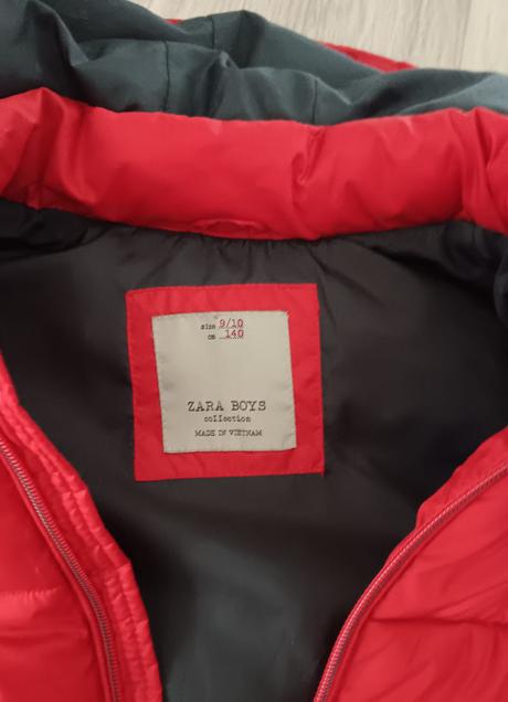 Chlapcenska vesta zn. zara, zara,140