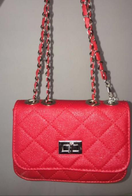 Nová crossbody kabelka, 