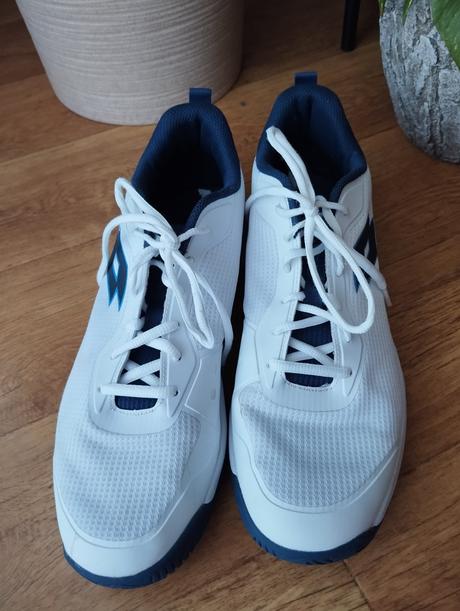 Tenisky v. 45,5, lotto,45