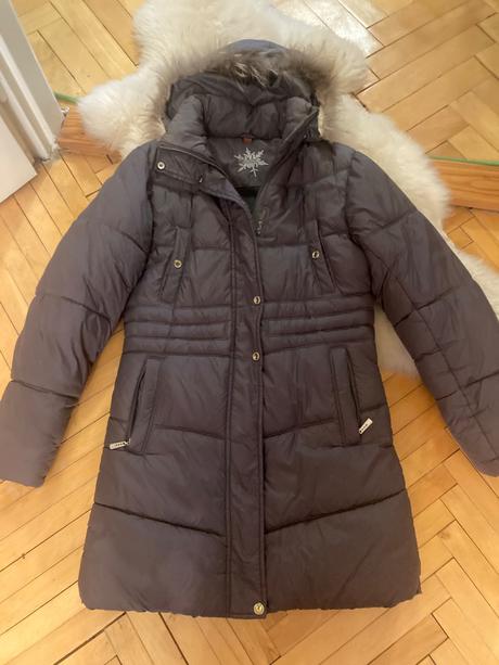 Bunda - vetrovka s kapucňou a kožušinou, 164