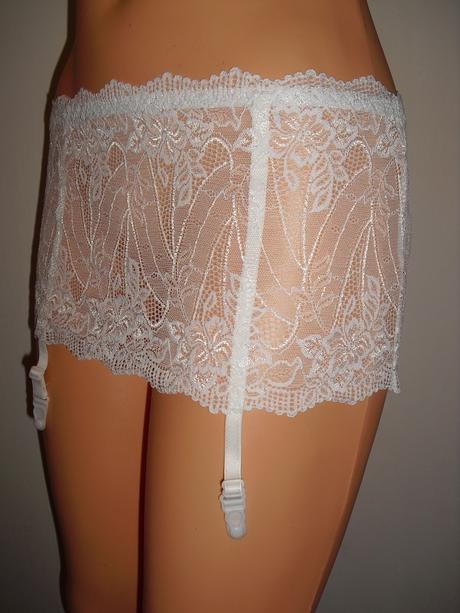 De lafense svadobny podvazkovy pas, m