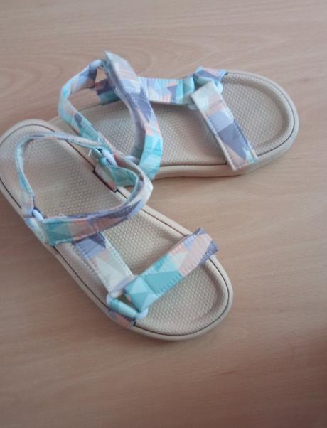 Letné sandálky na suché lepenie číslo 35, 35
