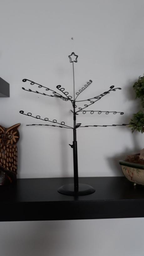 Stojan na náušnice stromček,