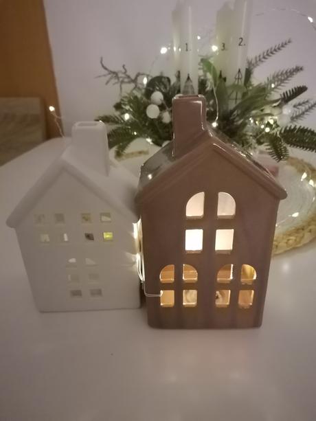 Hnedy domček+darček, 