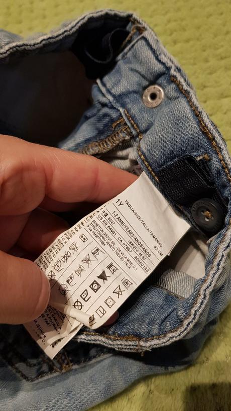 Benetton rifle pre maleho fesaka,vel.1-2roky, benetton,86