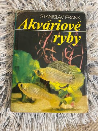 Stará retro kniha akváriové ryby stanislav frank,