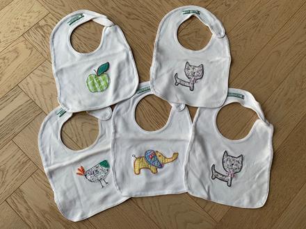 Mamas & papas podbradníky  5ks., 