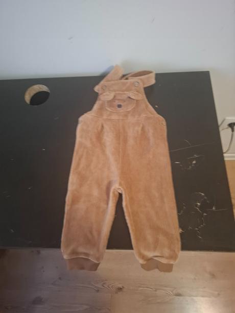 Predaj oblečenia, zara,56 / 98