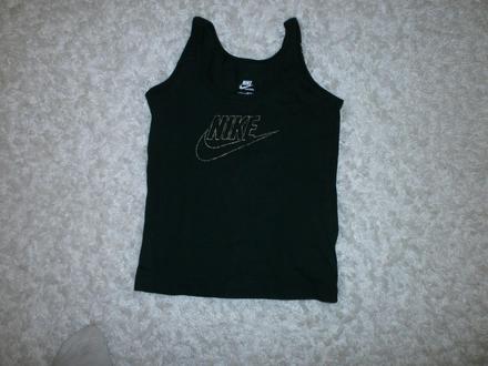 Čierne tielko, nike,140