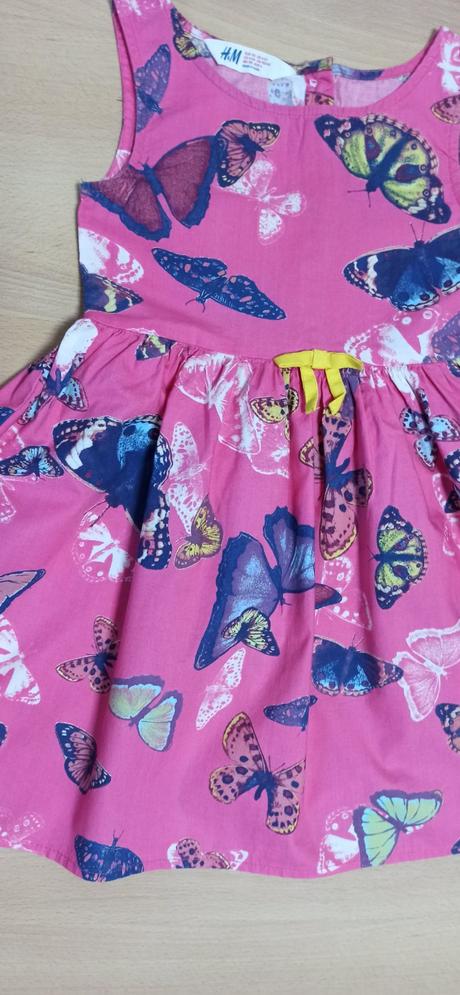 Šaty s motýľmi, h&m,110