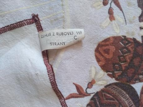 Veľkonočný obrus 92x92 - 10 eur,