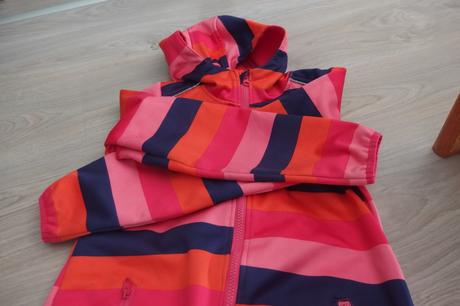 Pásiky sofshelka, 146